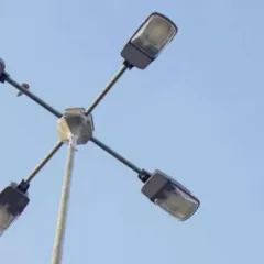 Poteau éclairage extérieur : choisir le matériel adéquat pour son entreprise